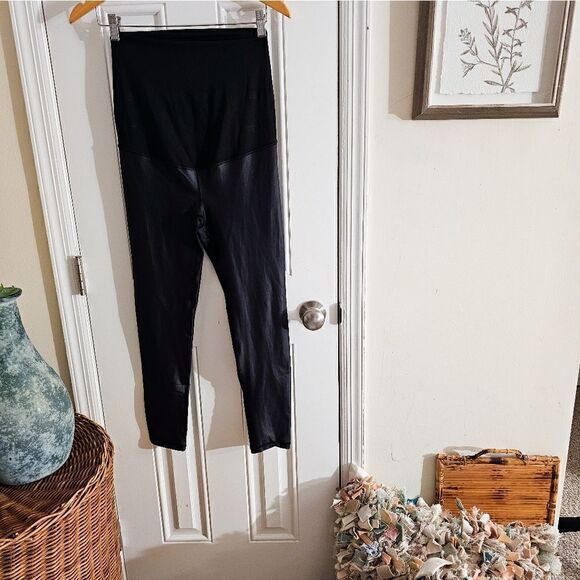 New Ingrid + Isabel Faux Leather Maternity Legging - Picture 1 of 15